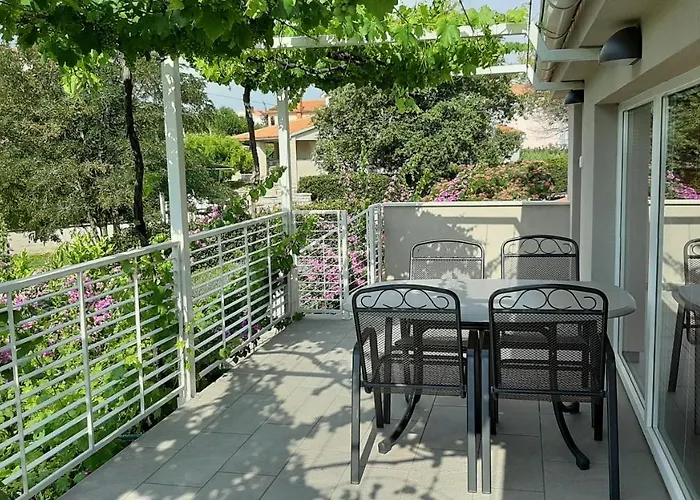 Haus Mirela